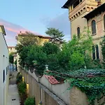 Celeste's House Apartment